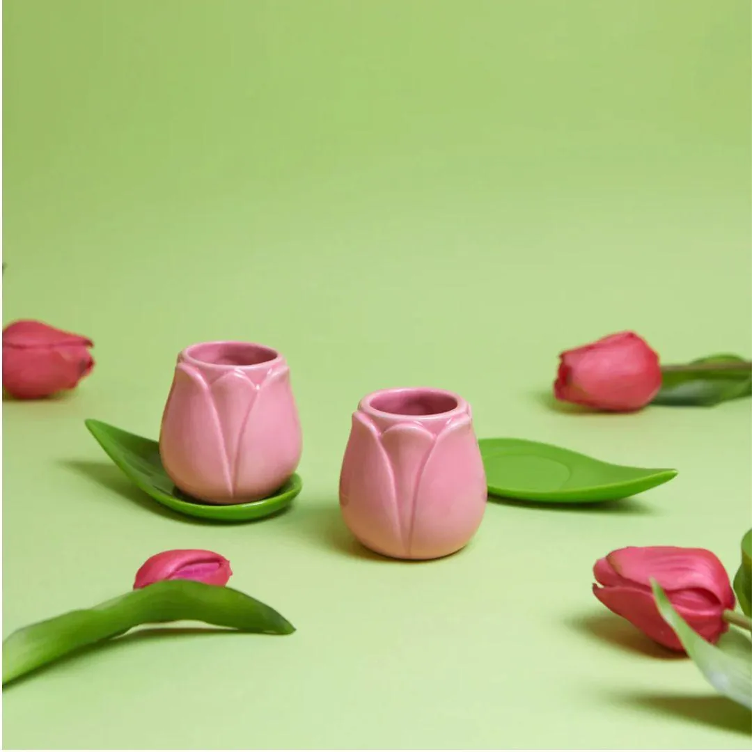Set 2 tazze da caffè a forma di tulipano rosa con piattini a foglia in ceramica 2