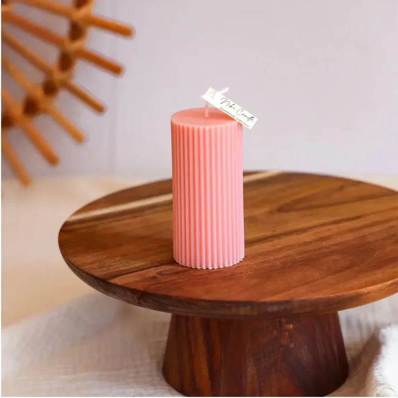 Candela a blocco 10 cm fatta a mano rosa