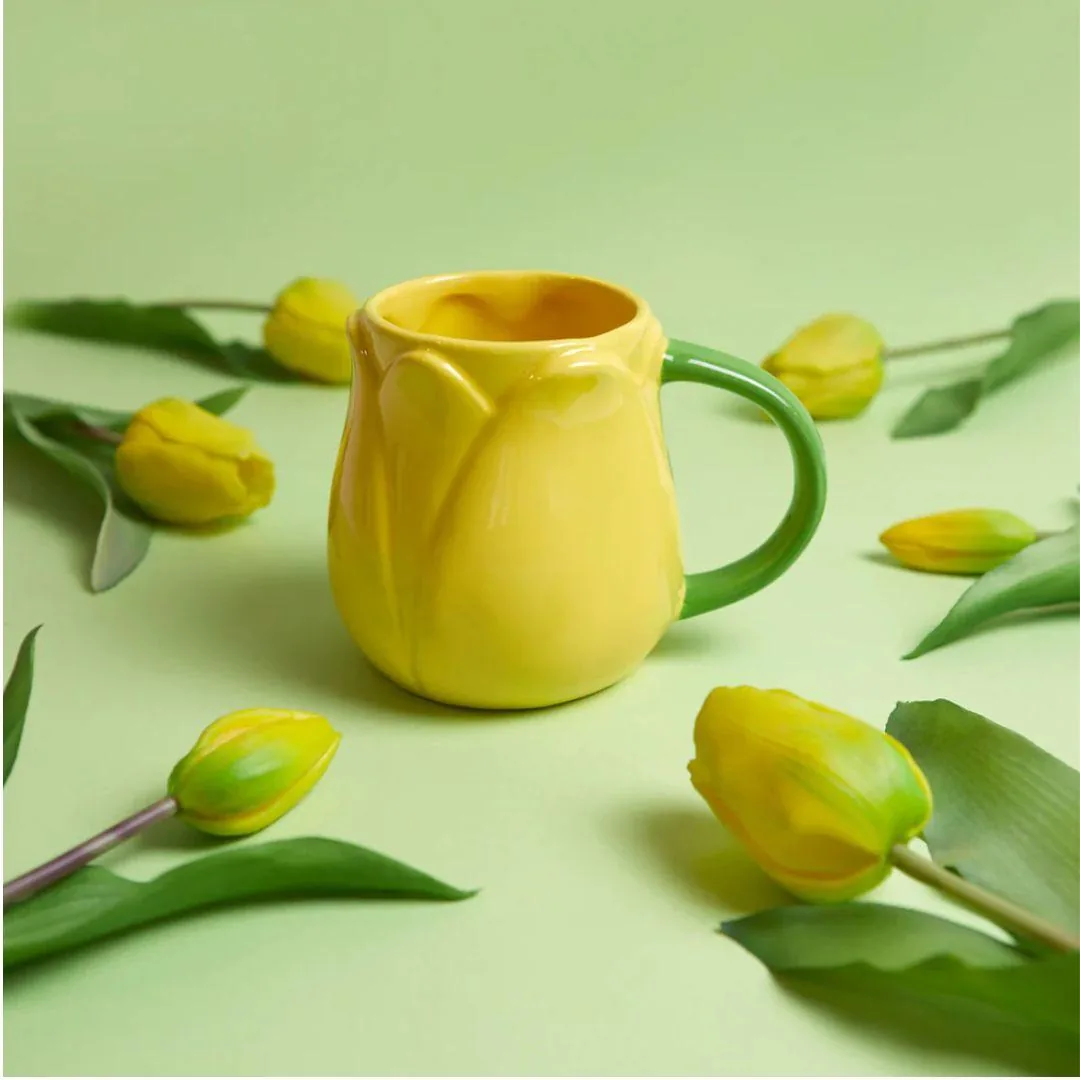 Tazza a forma di tulipano gialla 2