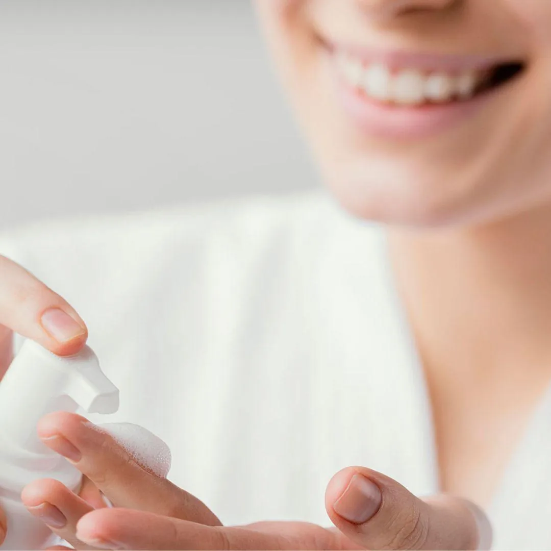 C-Glow Mousse micro-peeling illuminante 2